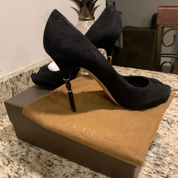Gucci Bamboo Suede Pump - Picture 1 of 6